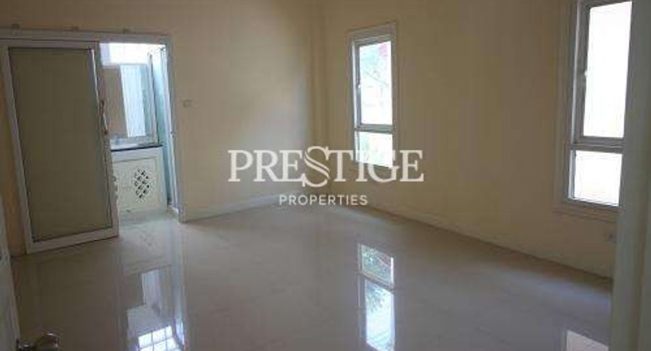 Haus zum Kauf mit 4 Zimmer in Bang Lamung, Chonburi