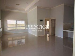 Haus zum Kauf mit 3 Zimmer in Bang Lamung, Chonburi