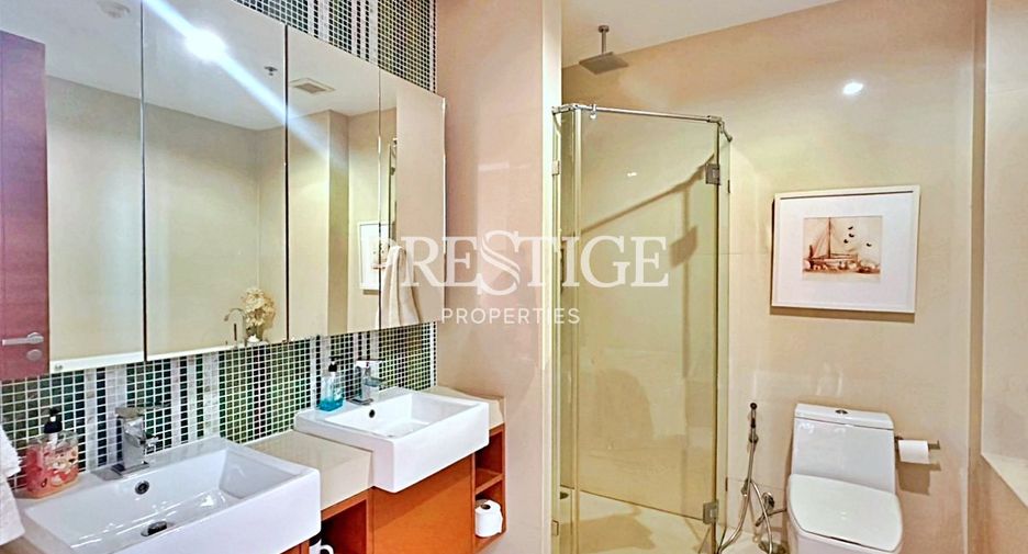 For rent 3 bedrooms condo in Bang Lamung, Chonburi
