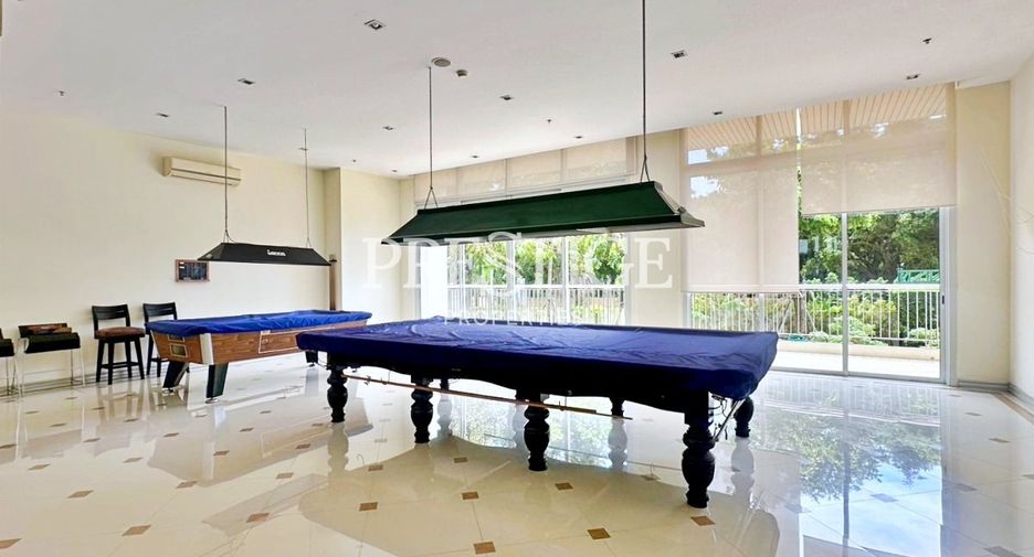 For rent 3 bedrooms condo in Bang Lamung, Chonburi