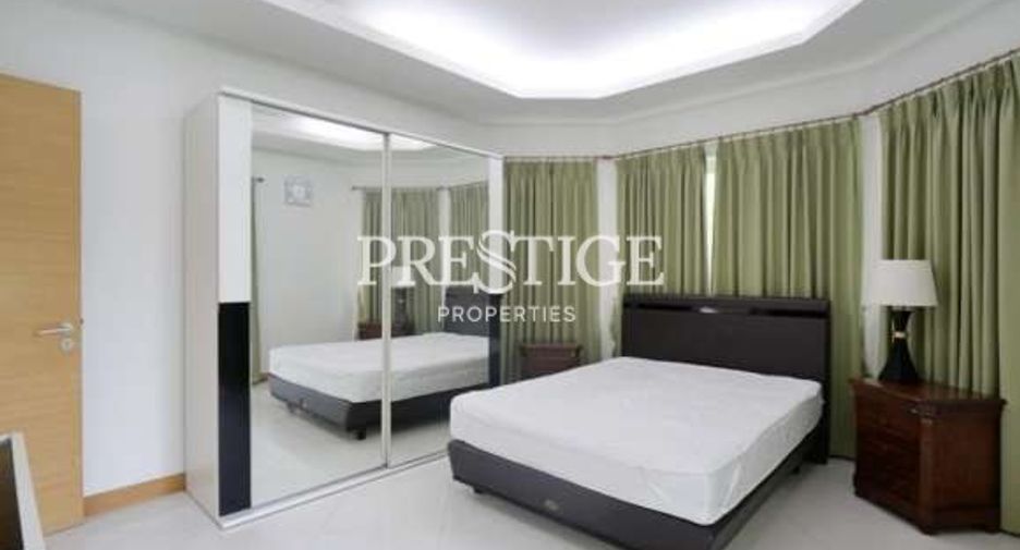 For sale 3 bedrooms house in East Pattaya, Pattaya