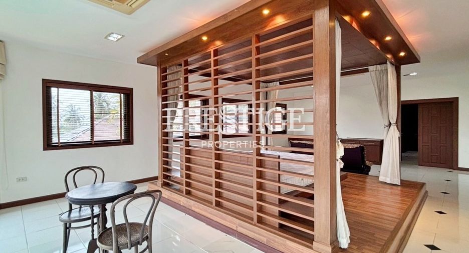 Haus zum Kauf mit 5 Zimmer in Bang Lamung, Chonburi