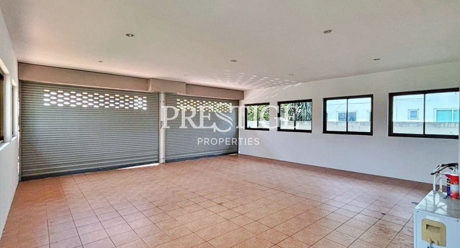 Haus zum Kauf mit 5 Zimmer in Bang Lamung, Chonburi