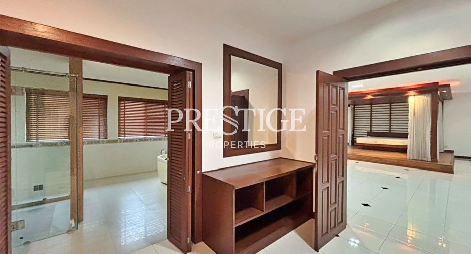 Haus zum Kauf mit 5 Zimmer in Bang Lamung, Chonburi