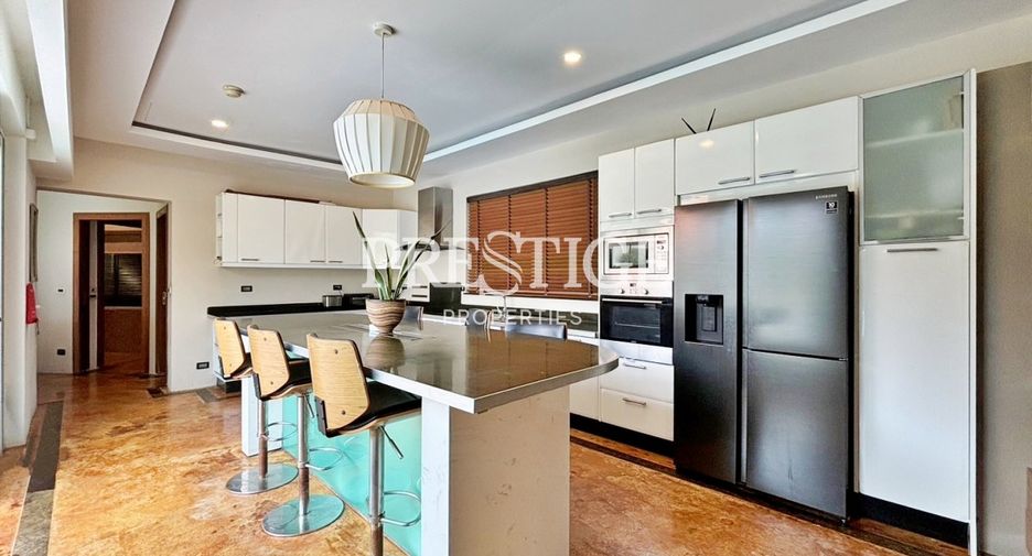 Casa en venta de 4 habitaciones en Pratumnak, Pattaya