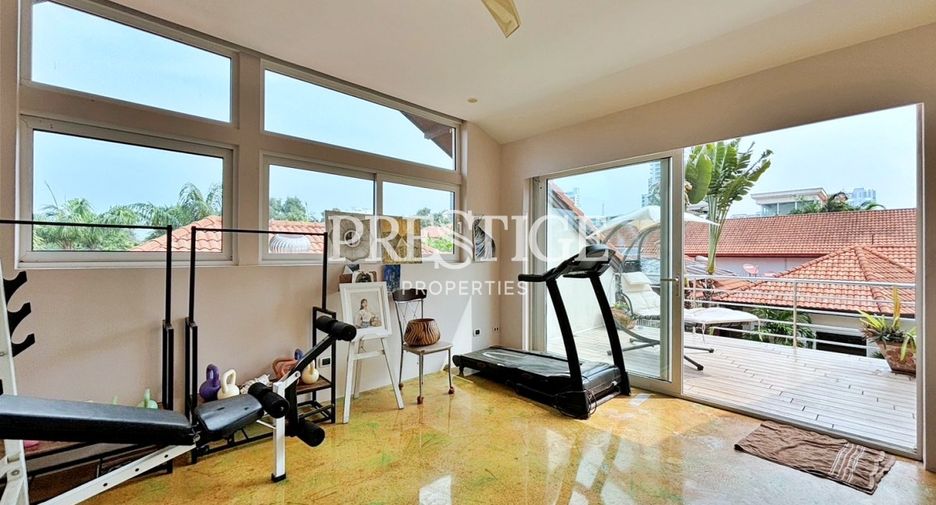Casa en venta de 4 habitaciones en Pratumnak, Pattaya