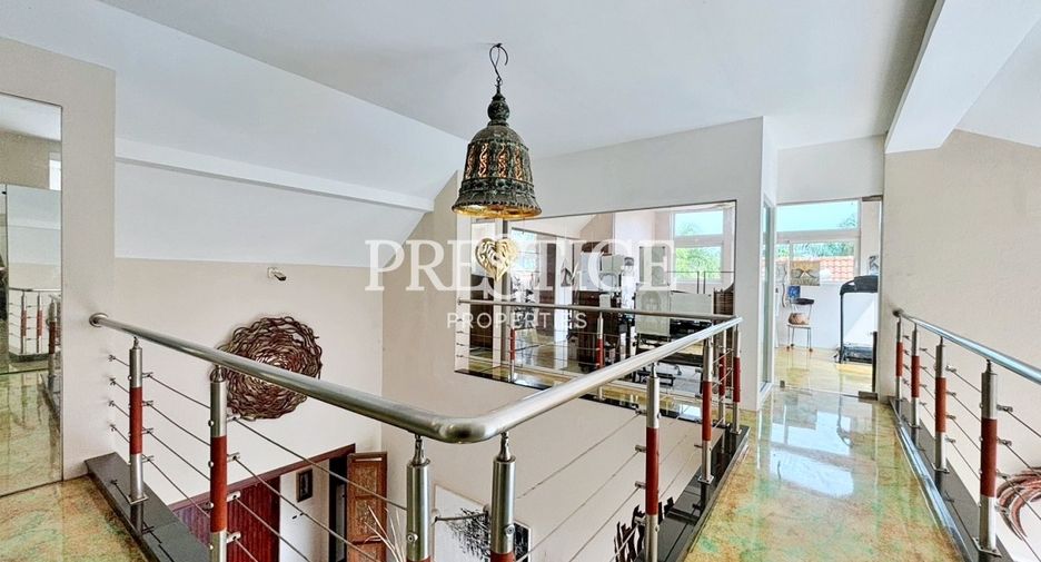Casa en venta de 4 habitaciones en Pratumnak, Pattaya