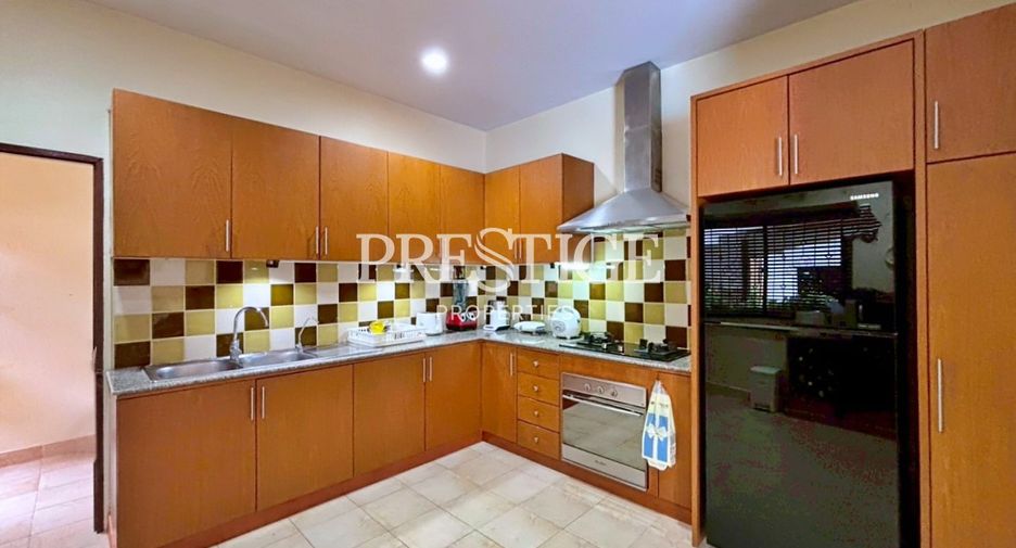 For sale 4 bedrooms house in Bang Lamung, Chonburi