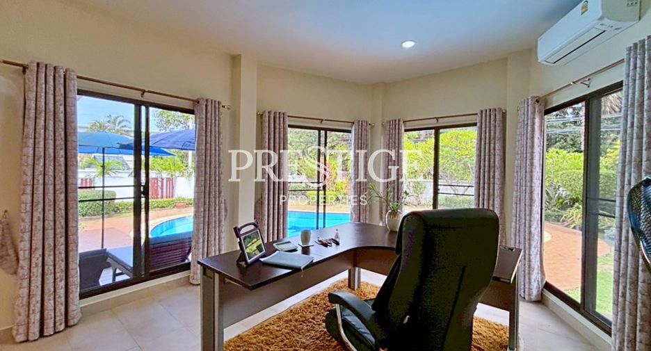 For sale 4 bedrooms house in Bang Lamung, Chonburi