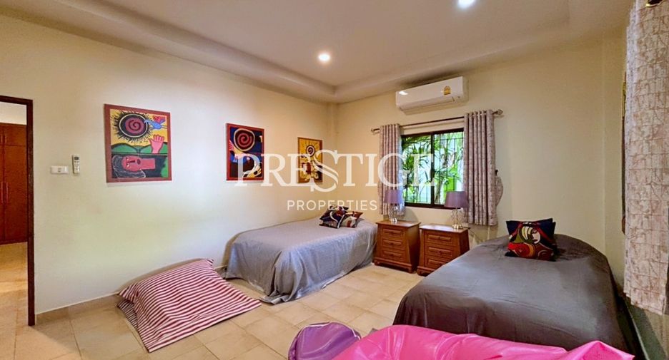 For sale 4 bedrooms house in Bang Lamung, Chonburi