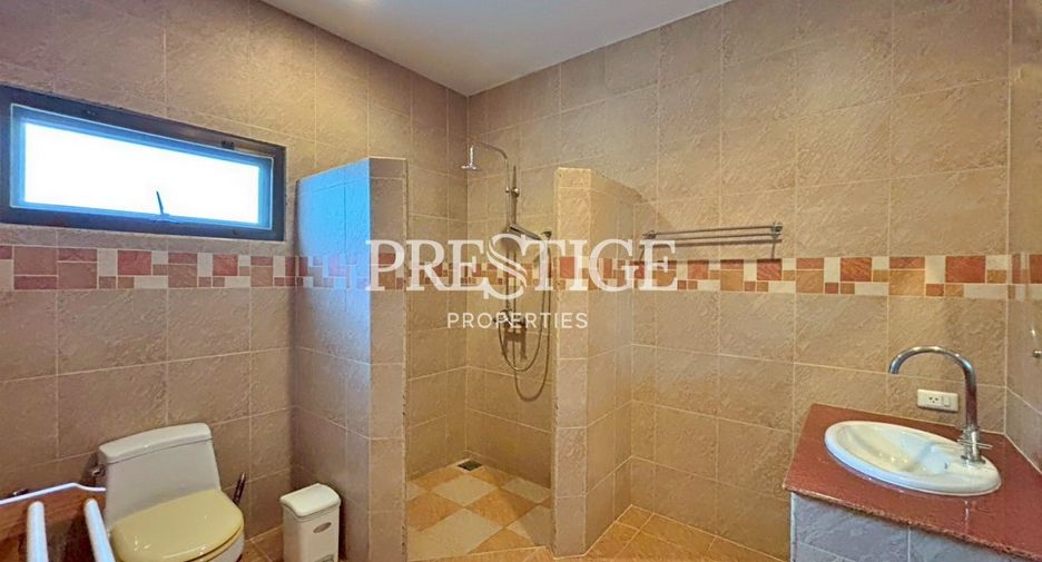 For sale 4 bedrooms house in Bang Lamung, Chonburi