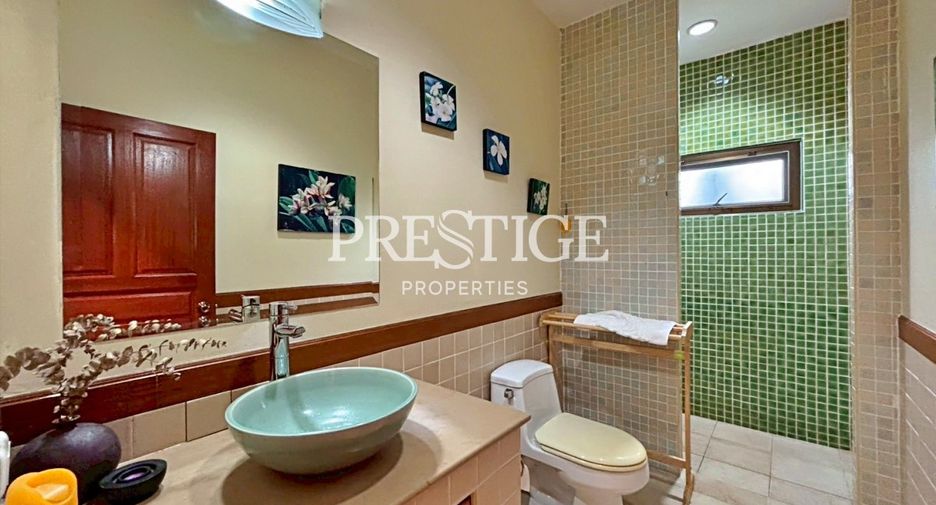 For sale 4 bedrooms house in Bang Lamung, Chonburi