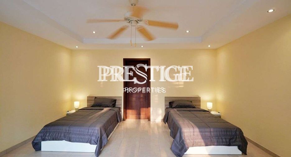 For sale 4 bedrooms house in Bang Lamung, Chonburi