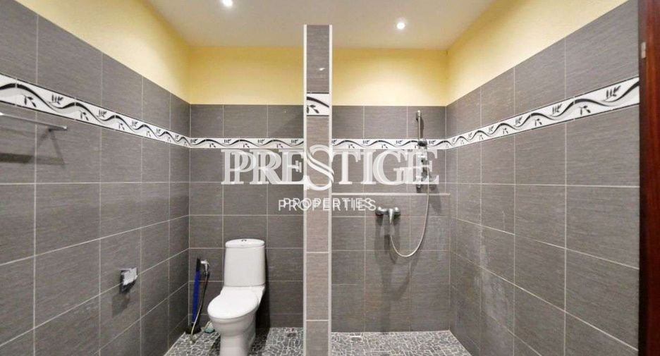 For sale 4 bedrooms house in Bang Lamung, Chonburi
