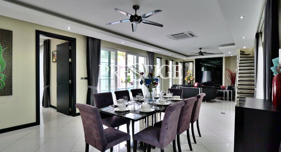 Casa en venta de 5 habitaciones en Bang Lamung, Chonburi