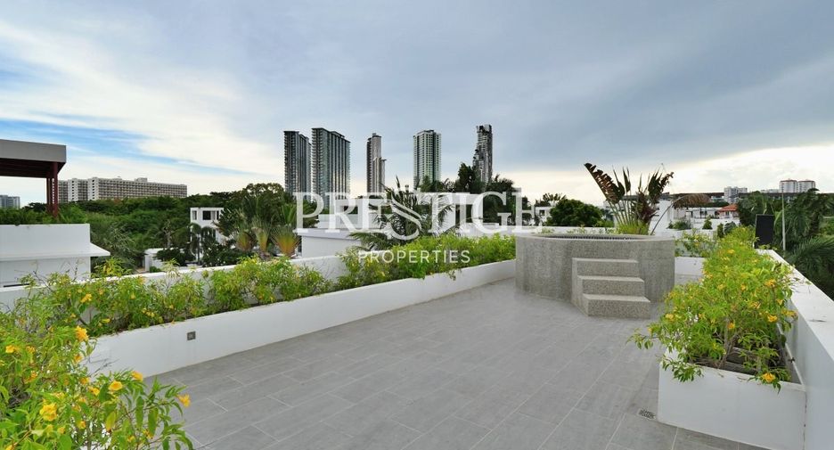 Casa en venta de 5 habitaciones en Bang Lamung, Chonburi