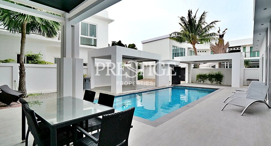 Casa en venta de 5 habitaciones en Bang Lamung, Chonburi