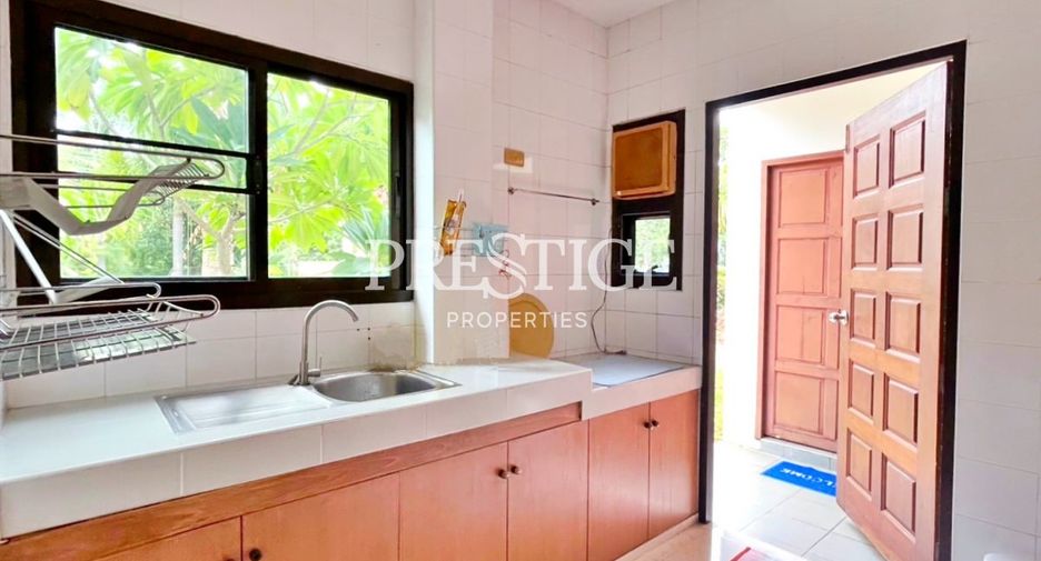 Casa en alquiler de 4 habitaciones en Sattahip, Chonburi