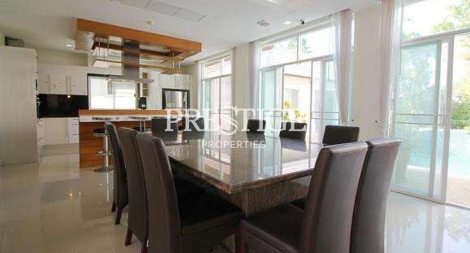 Haus zum Kauf mit 4 Zimmer in Bang Lamung, Chonburi