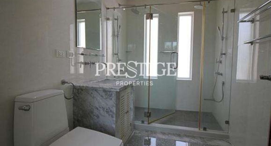 Haus zum Kauf mit 4 Zimmer in Bang Lamung, Chonburi