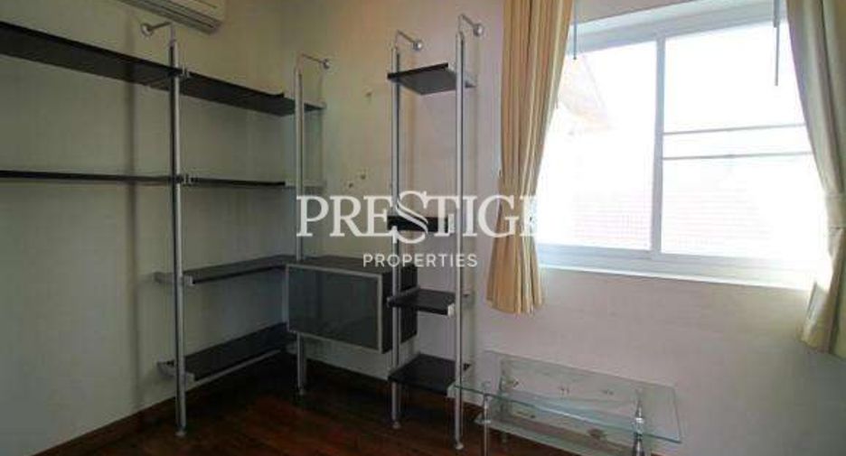 Haus zum Kauf mit 4 Zimmer in Bang Lamung, Chonburi