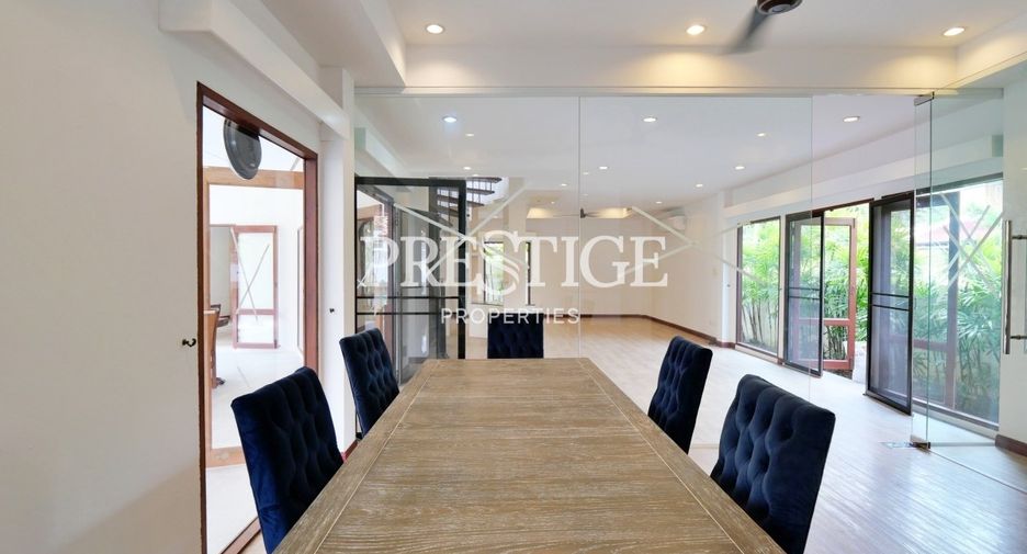 À vendre 4 chambres maison à Jomtien, Pattaya