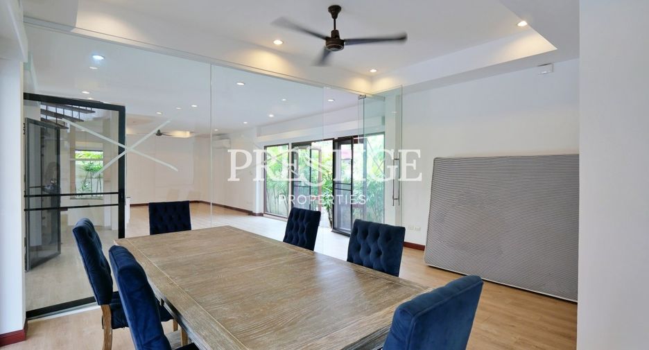 À vendre 4 chambres maison à Jomtien, Pattaya