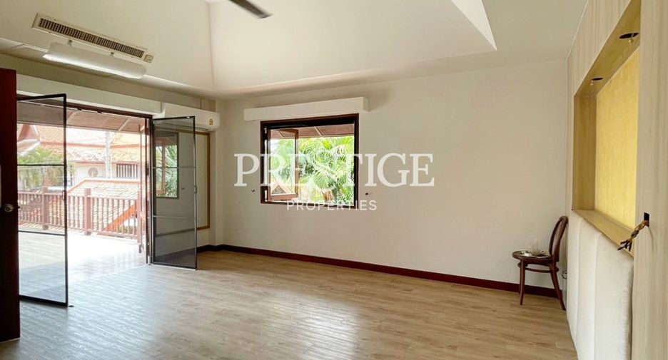 À vendre 4 chambres maison à Jomtien, Pattaya