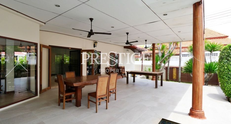 À vendre 4 chambres maison à Jomtien, Pattaya