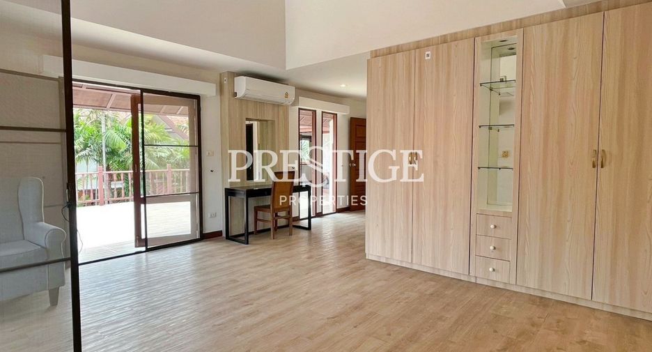 À vendre 4 chambres maison à Jomtien, Pattaya