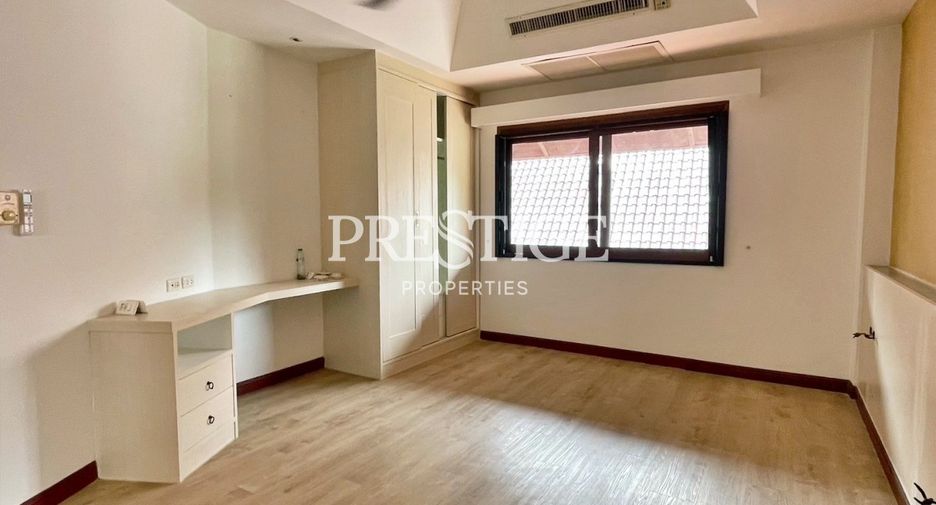 À vendre 4 chambres maison à Jomtien, Pattaya