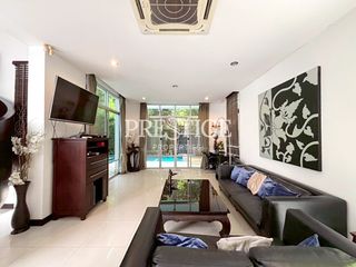 For rent and for sale 4 bedrooms house in Jomtien, Pattaya