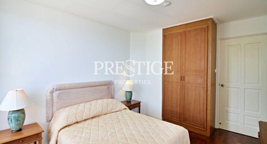 For sale 3 bedrooms condo in Pratumnak, Pattaya