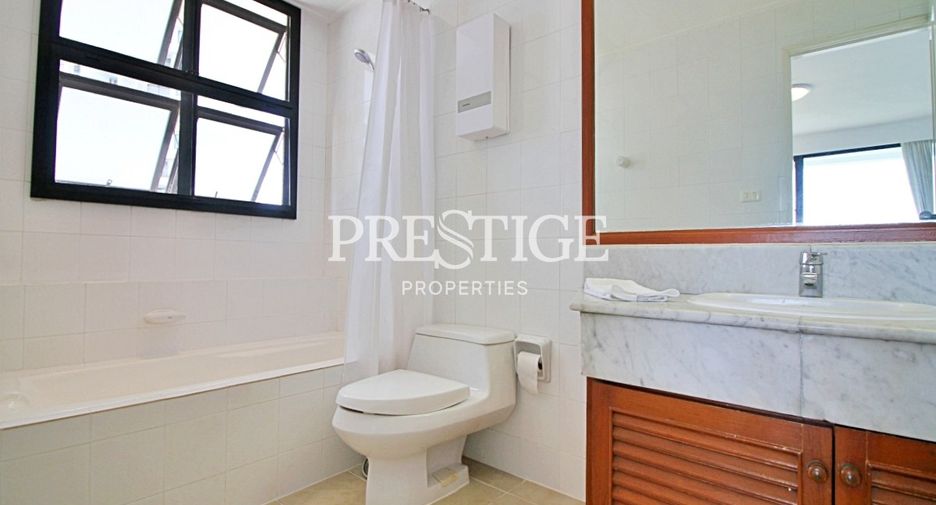 For sale 3 bedrooms condo in Pratumnak, Pattaya