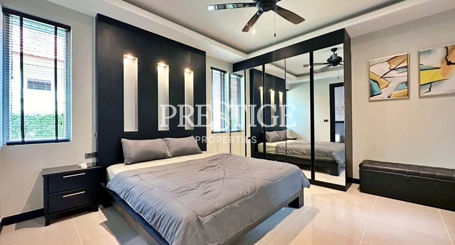 For rent そして for sale 4 ベッドルーム house in East Pattaya, Pattaya