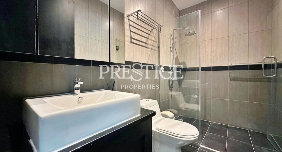 For rent そして for sale 4 ベッドルーム house in East Pattaya, Pattaya