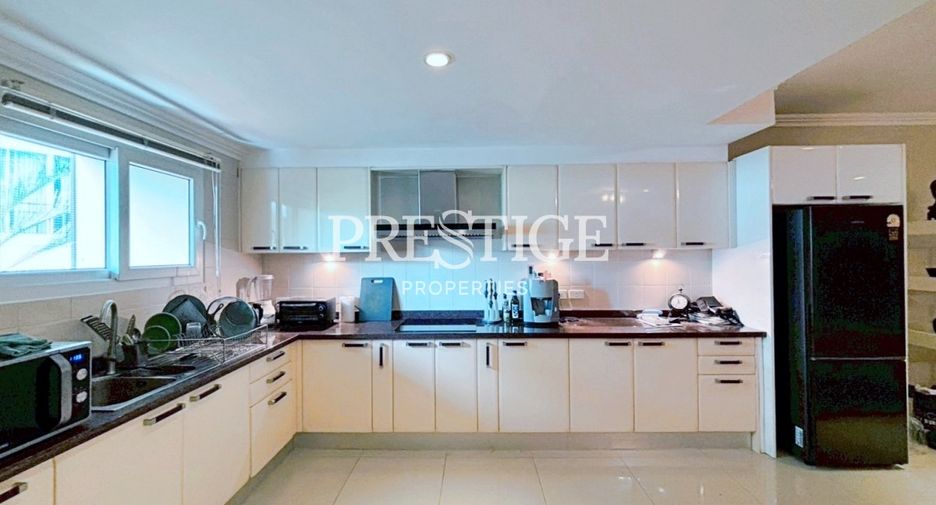 For sale 2 bedrooms condo in Bang Lamung, Chonburi