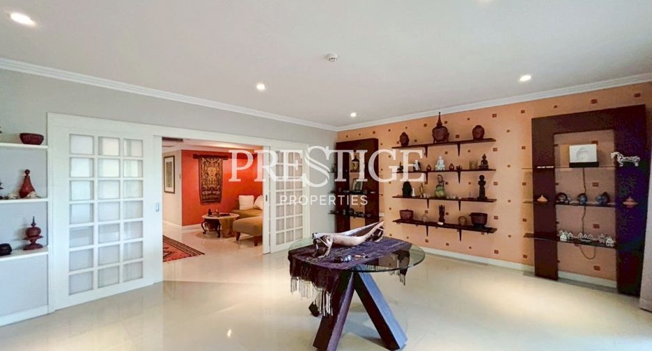 For sale 2 bedrooms condo in Bang Lamung, Chonburi