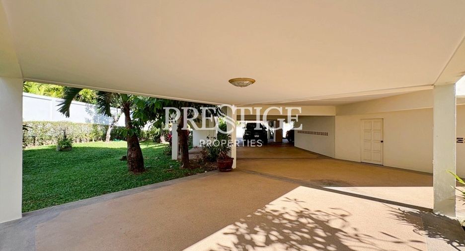 For sale 6 bedrooms house in Bang Lamung, Chonburi