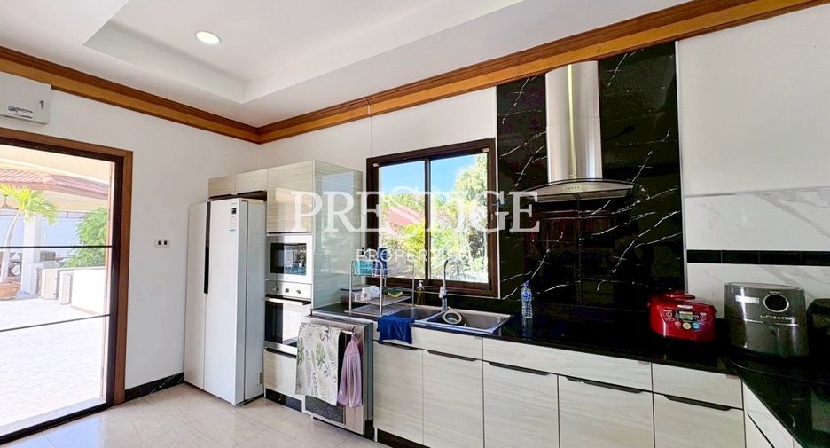 For sale 6 bedrooms house in Bang Lamung, Chonburi
