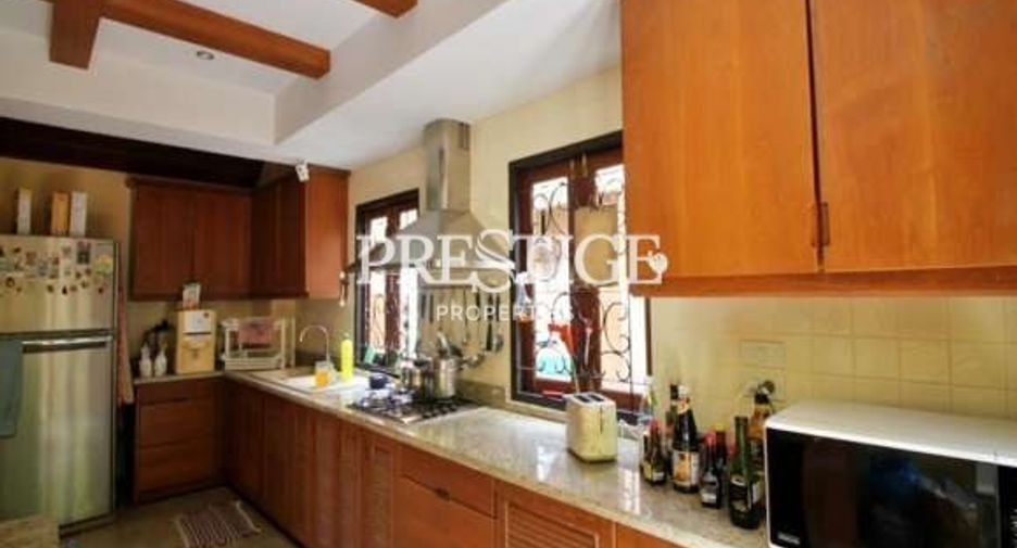 For sale 4 bedrooms house in Bang Lamung, Chonburi