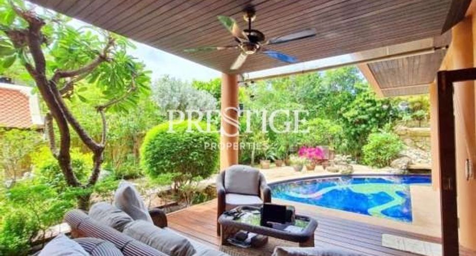 For sale 4 bedrooms house in Bang Lamung, Chonburi