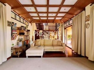 Haus zum Kauf mit 4 Zimmer in Bang Lamung, Chonburi