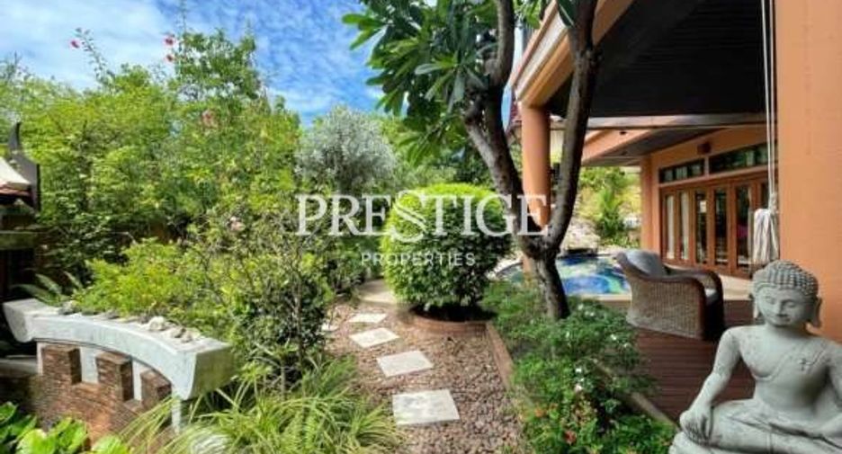For sale 4 bedrooms house in Bang Lamung, Chonburi