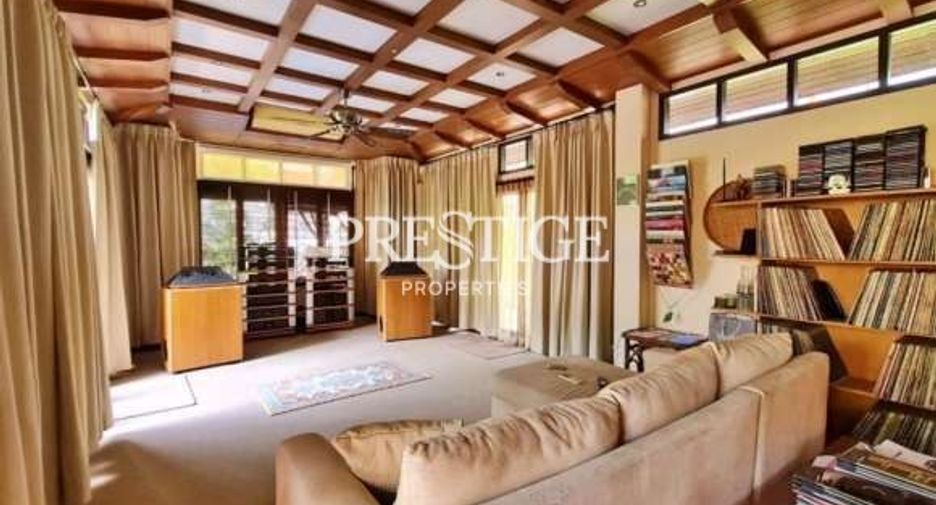 For sale 4 bedrooms house in Bang Lamung, Chonburi