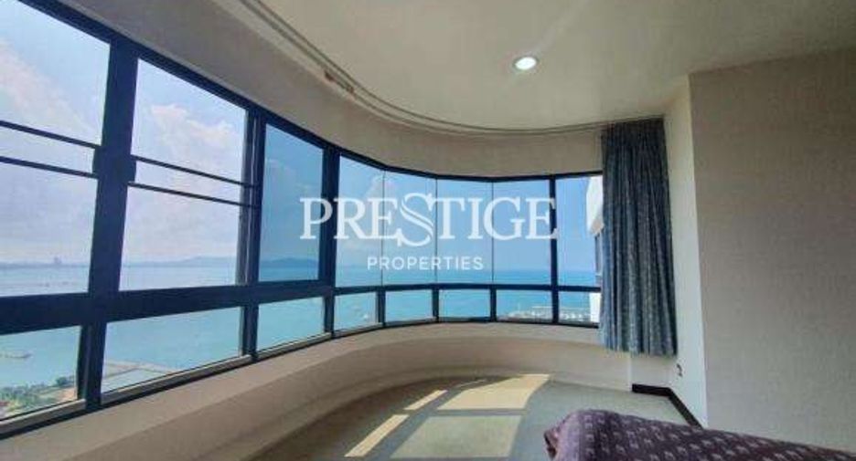 À louer et à vendre 3 chambres condo à Sattahip, Chonburi