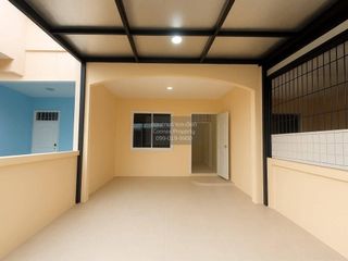 For sale 4 bedrooms townhouse in Prawet, Bangkok