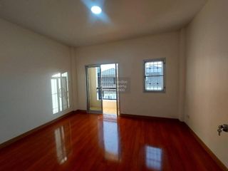 For sale 4 bedrooms townhouse in Prawet, Bangkok