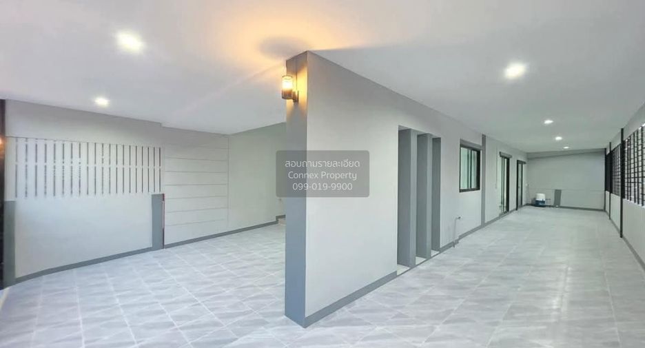 For sale 3 bedrooms townhouse in Phra Samut Chedi, Samut Prakan