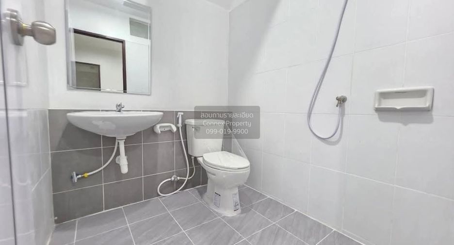 For sale 3 bedrooms townhouse in Phra Samut Chedi, Samut Prakan